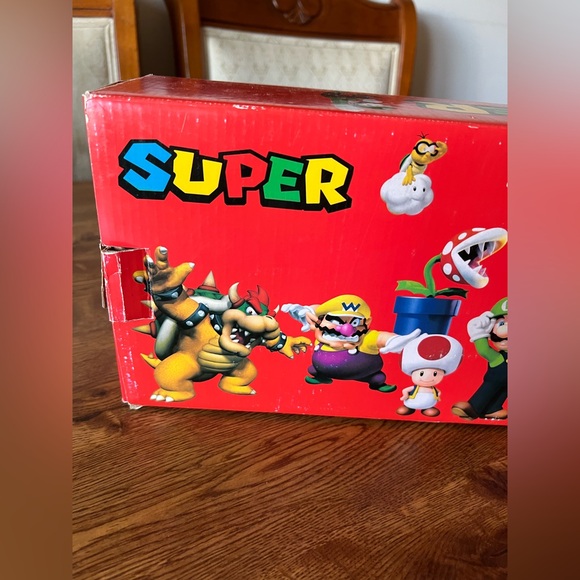 Super Mario Bros. soft vinyl six figure collectible set - Picture 8 of 13